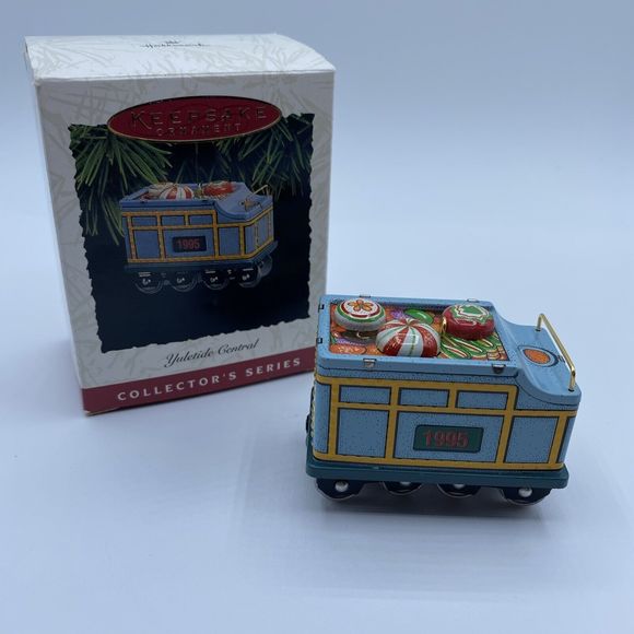 Hallmark‎ Keepsake Ornament Yuletide Central 1995 Hallmark Christmas Ornament - Picture 1 of 8